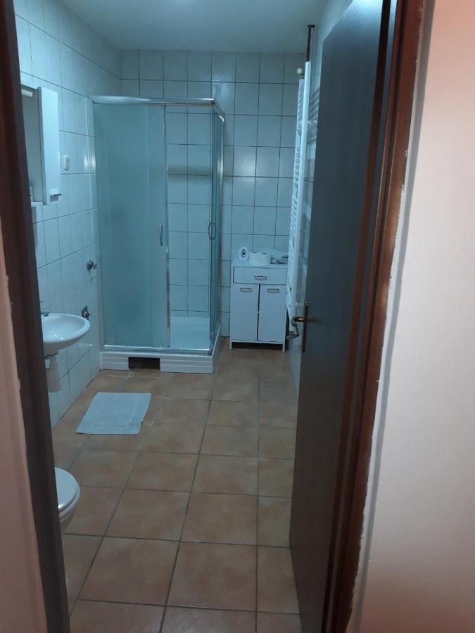Apartment Eurho Осиек Экстерьер фото