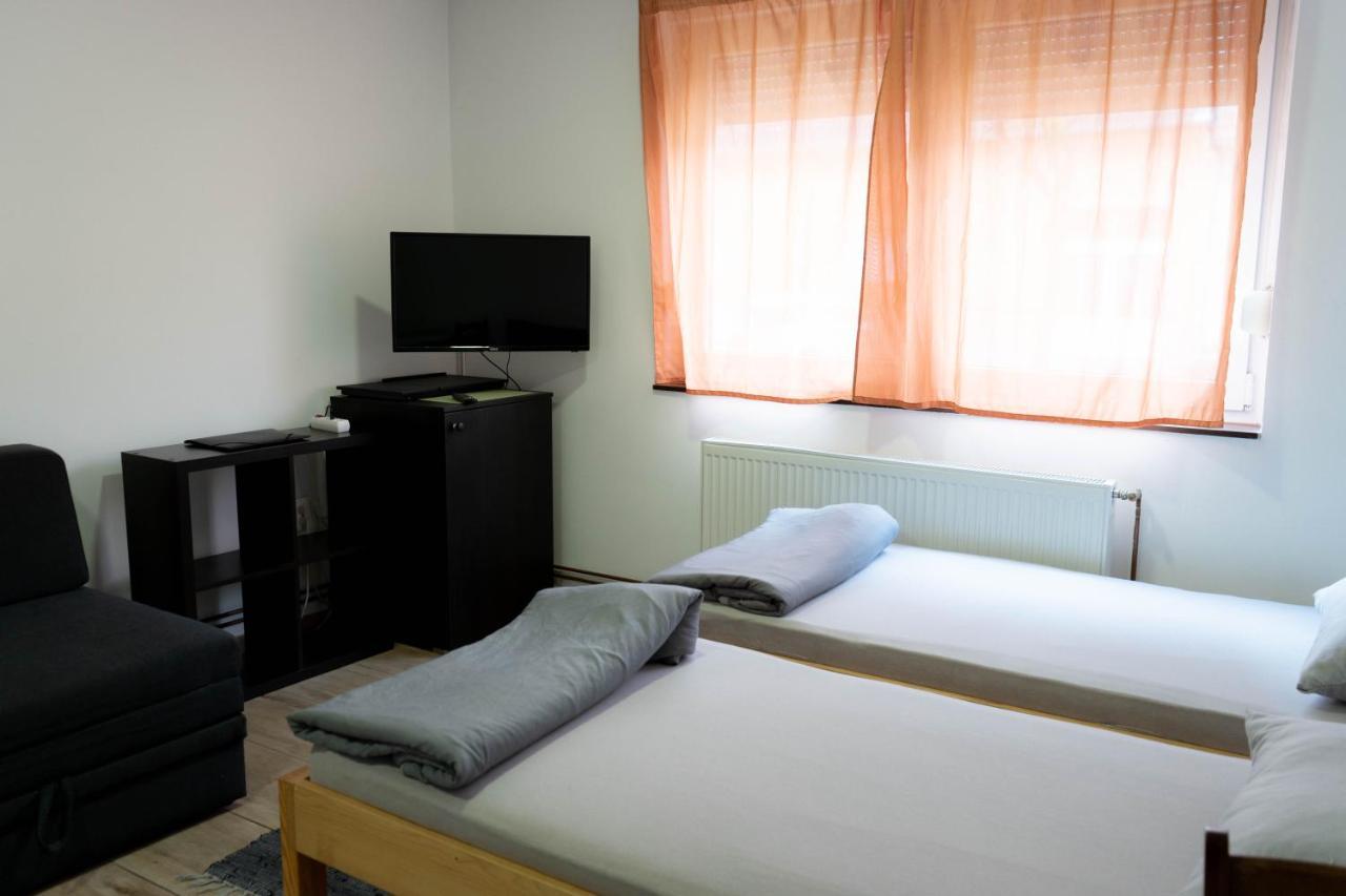 Apartment Eurho Осиек Экстерьер фото