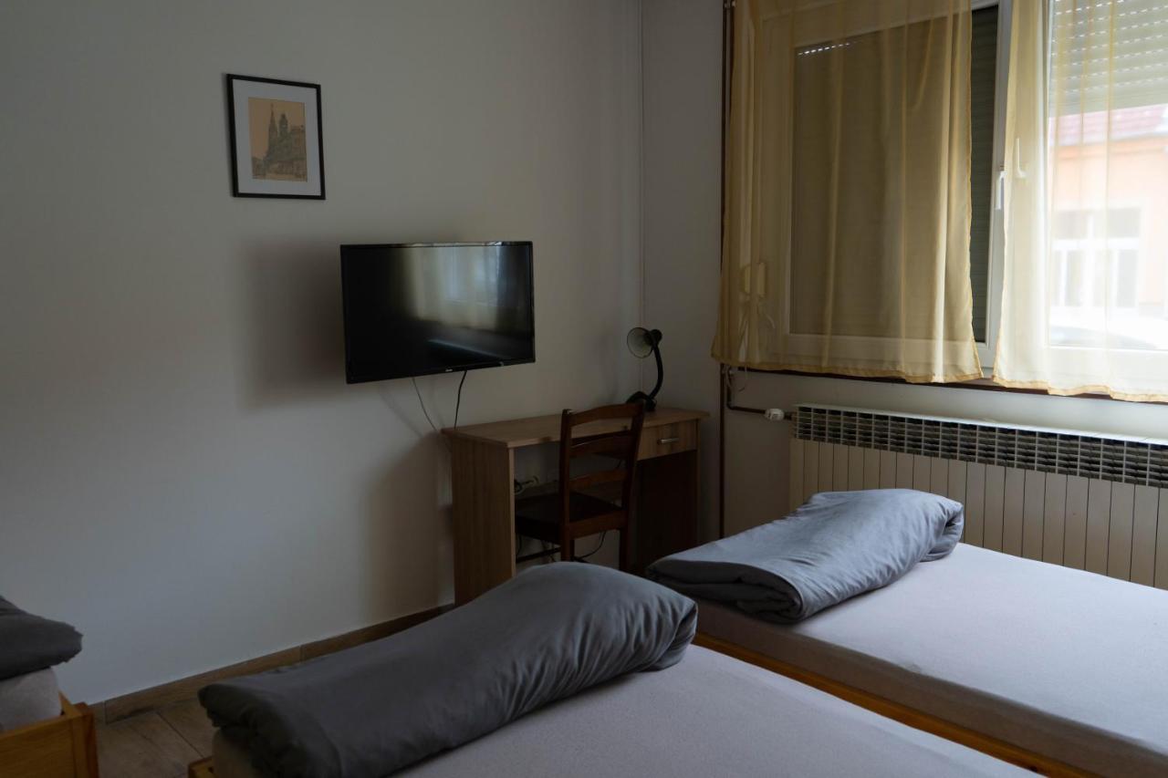 Apartment Eurho Осиек Экстерьер фото