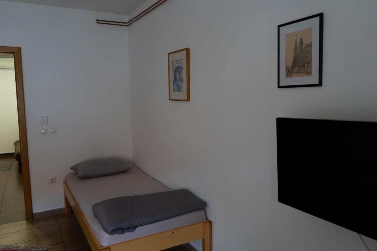 Apartment Eurho Осиек Экстерьер фото
