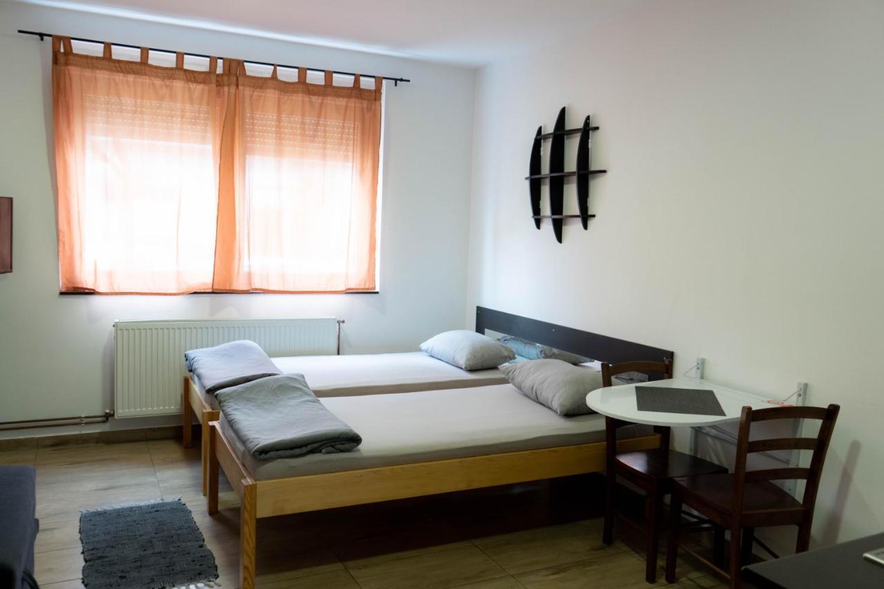 Apartment Eurho Осиек Экстерьер фото