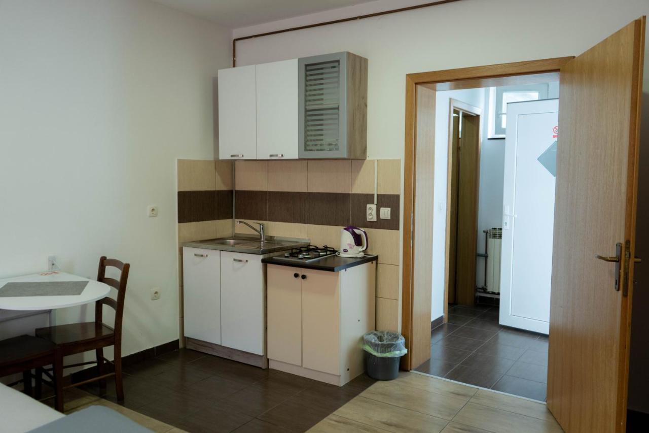 Apartment Eurho Осиек Экстерьер фото